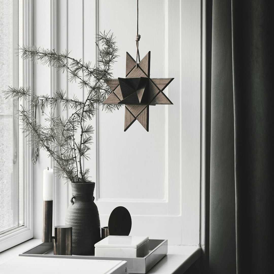 Fröbel Star Hanging Oak Smoked Stained By Boyhood