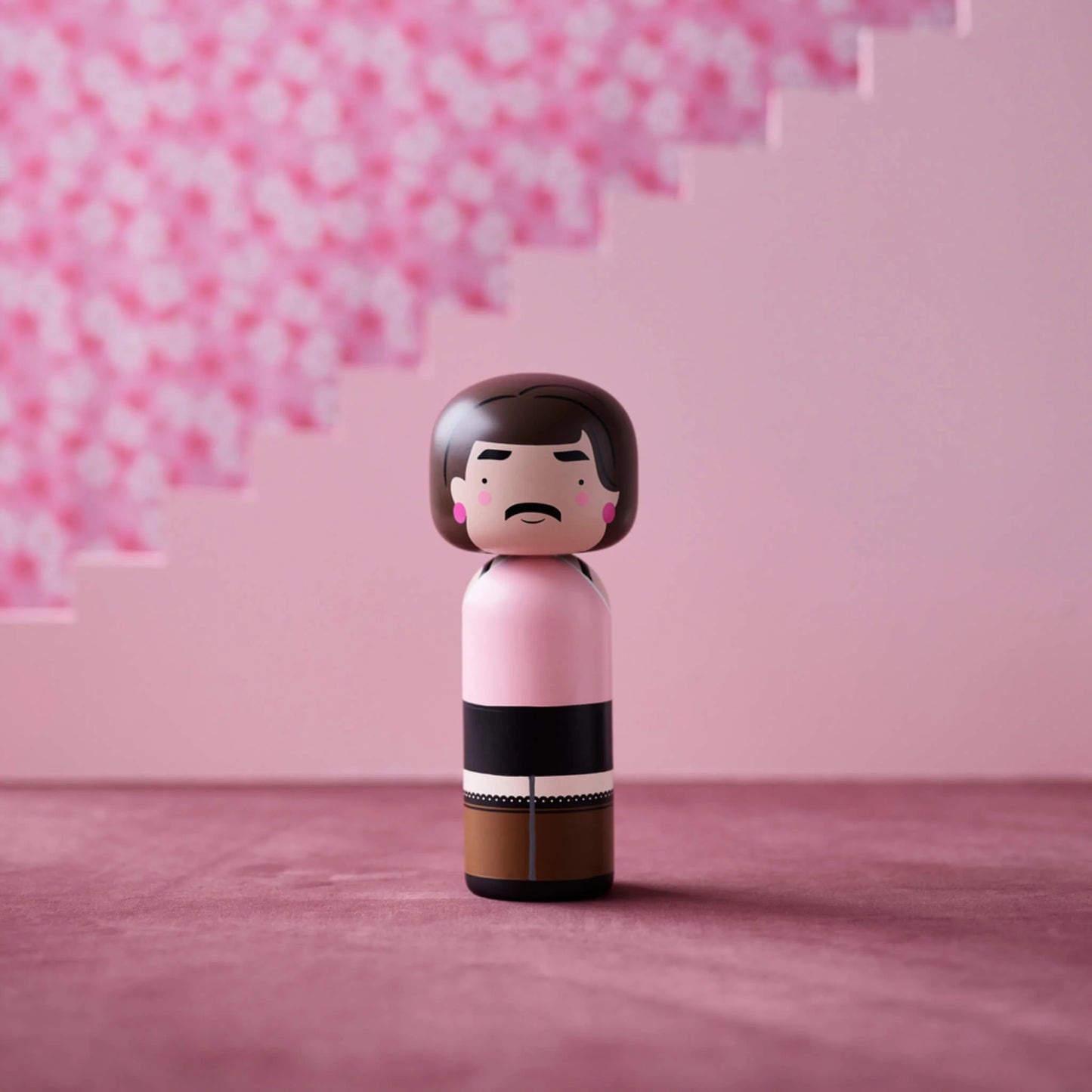 Kokeshi Freddie Mercury Je veux me libérer Par Lucie Kaas