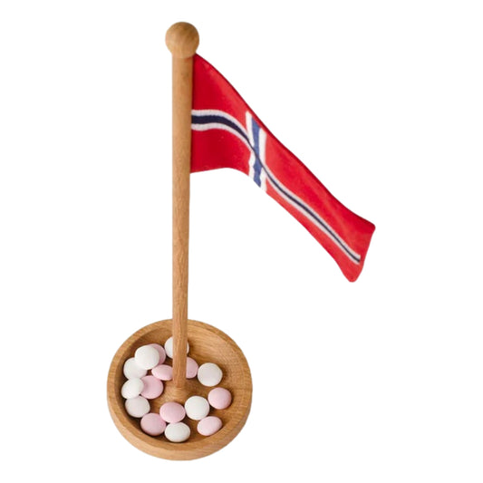 The Table Flag (Norwegian) By Spring Copenhagen