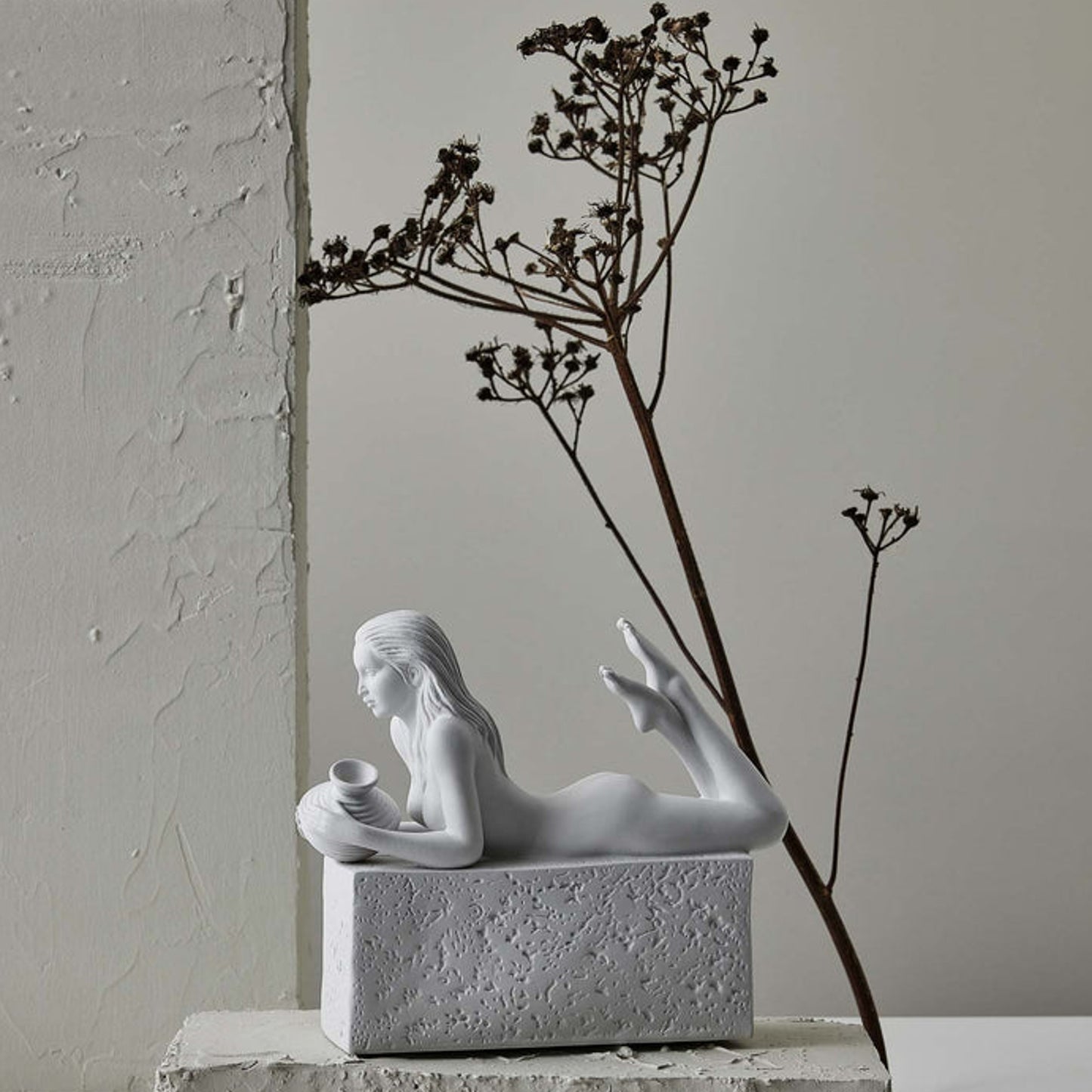 Aquarius (Female) Zodiac Figure By Spring Copenhagen