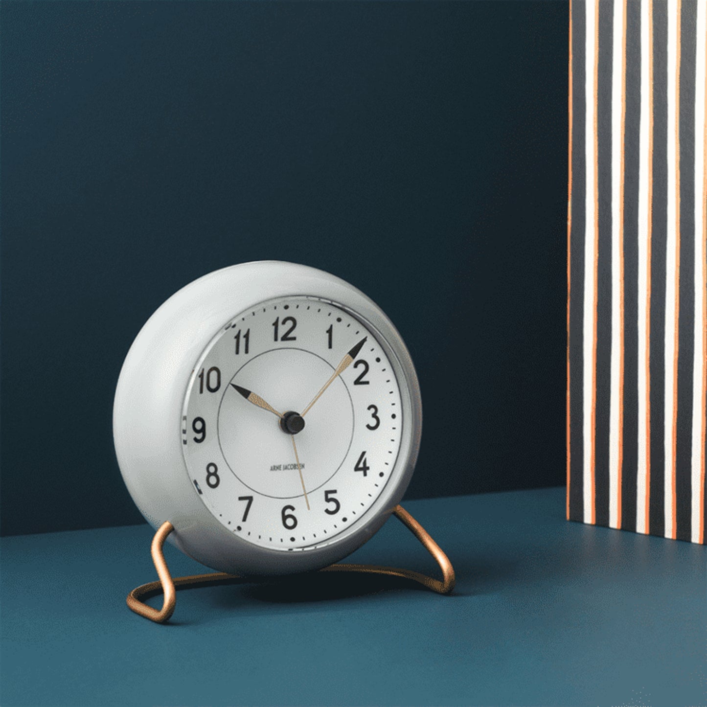 Arne Jacobsen Station Table Clock Gray Ø: 11 cm / 4.3"