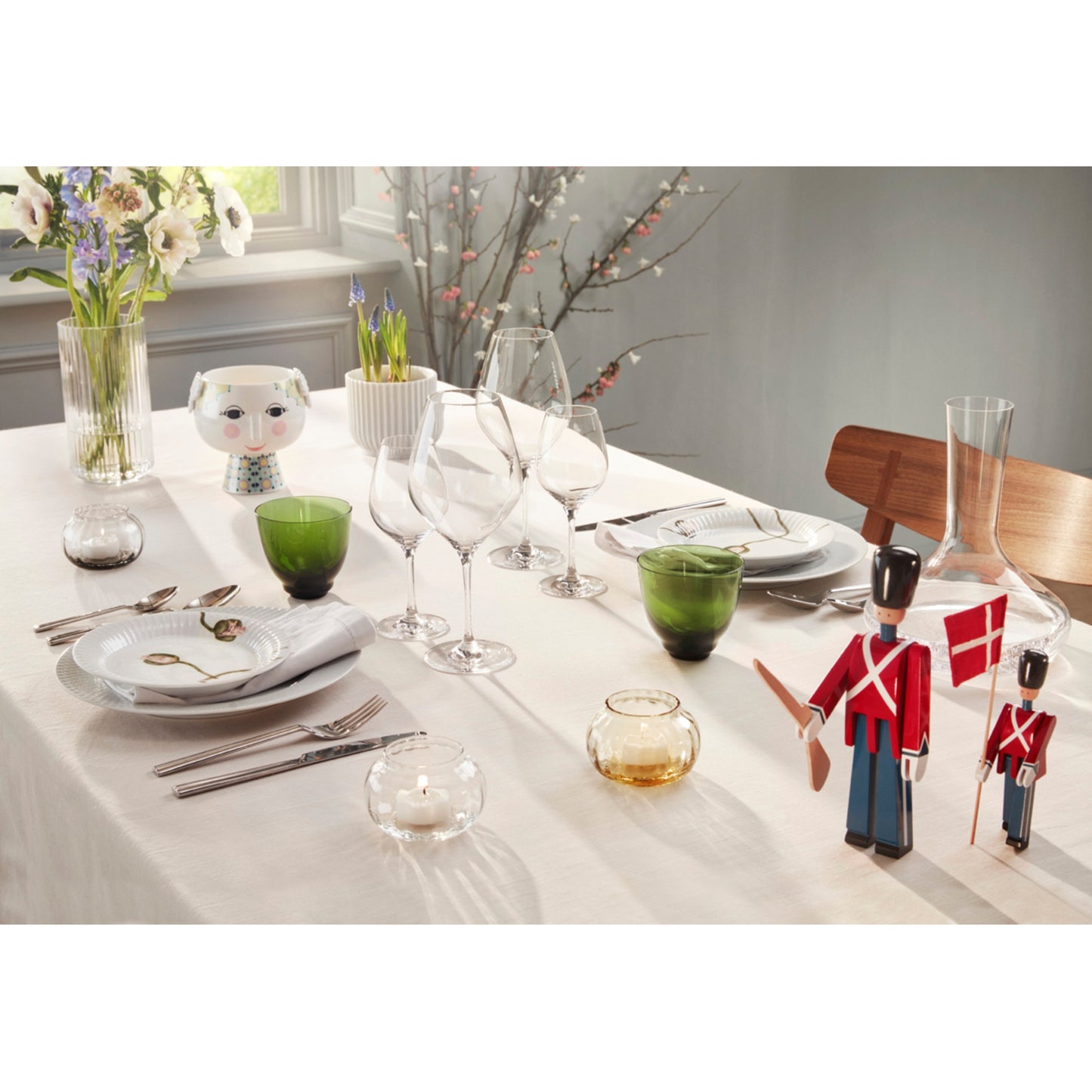 Bjørn Wiinblad Eva Flowerpot On Base (Yellow)