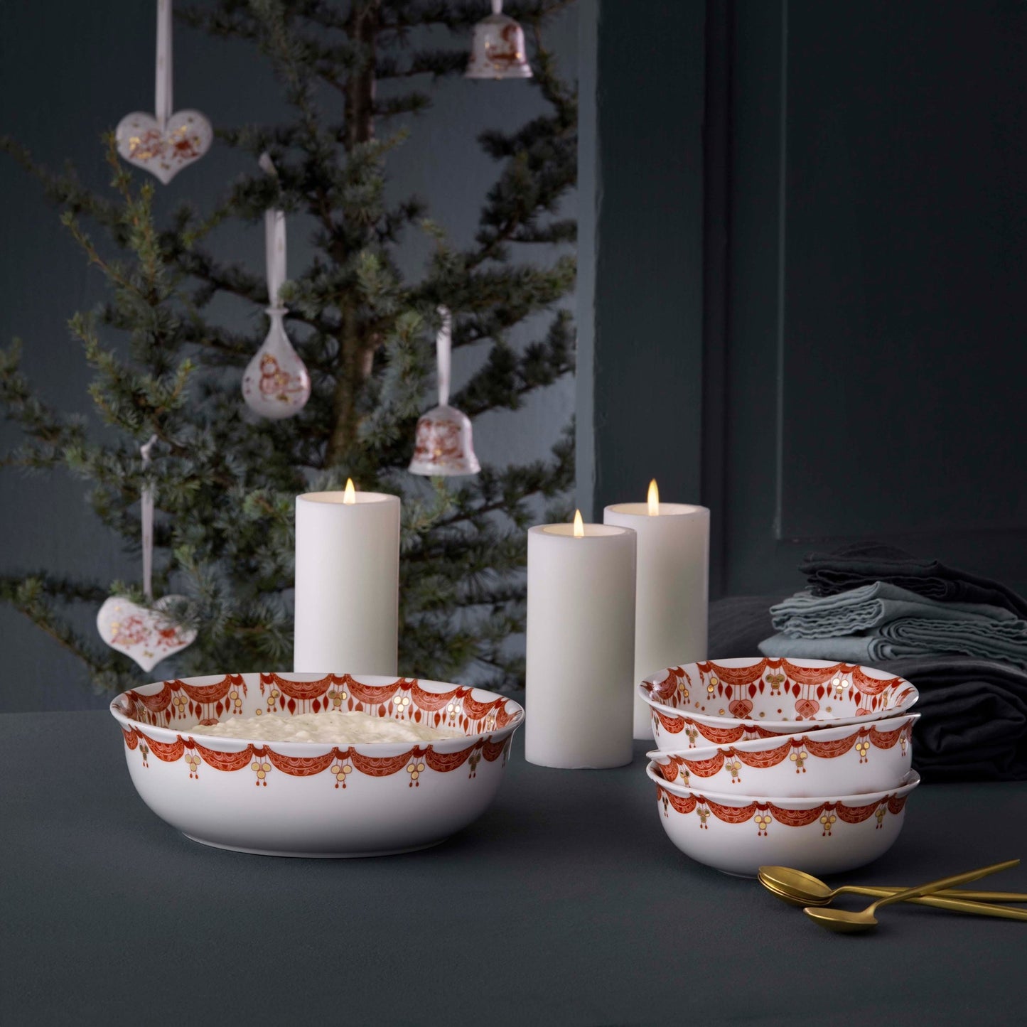 Bjørn Wiinblad Garland Christmas Bowl