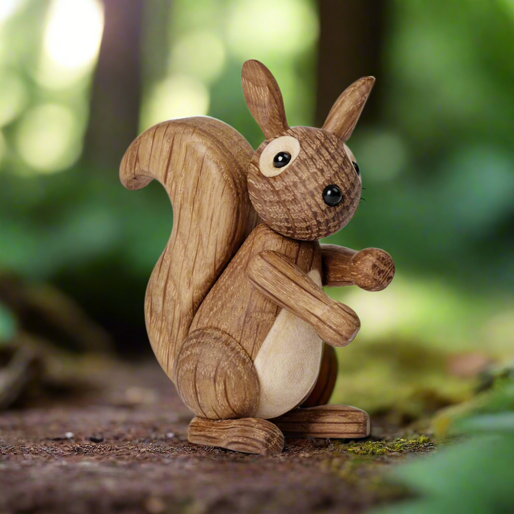 Chippy Squirrel Holzfigur