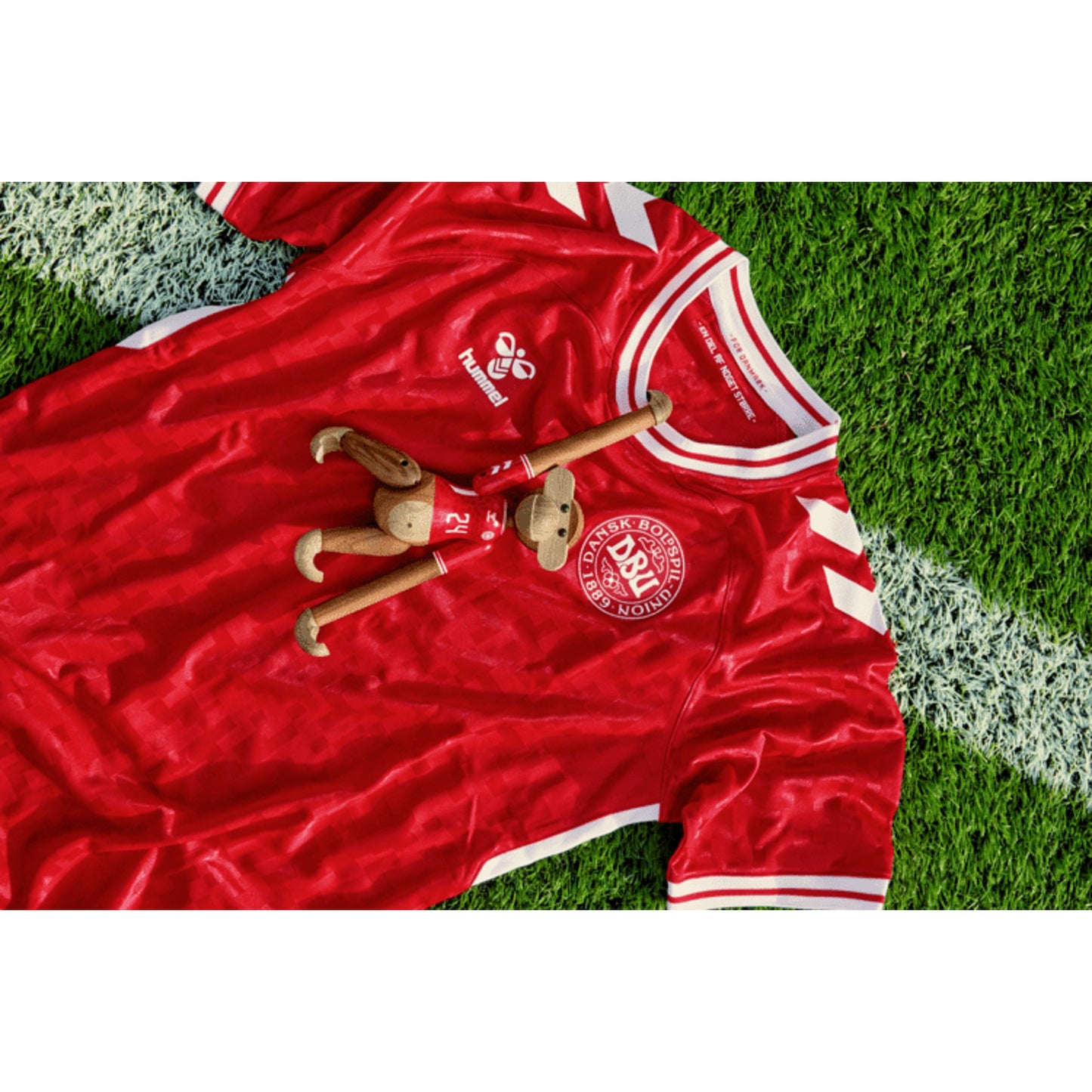 Kay Bojesen X DBU 2024 Men's Jersey Teak & Limba Monkey