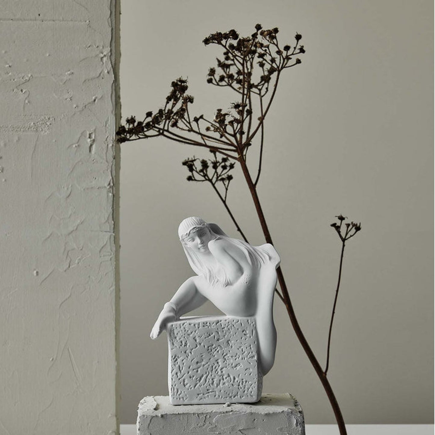 Pisces (Female) Zodiac Figure By Spring Copenhagen