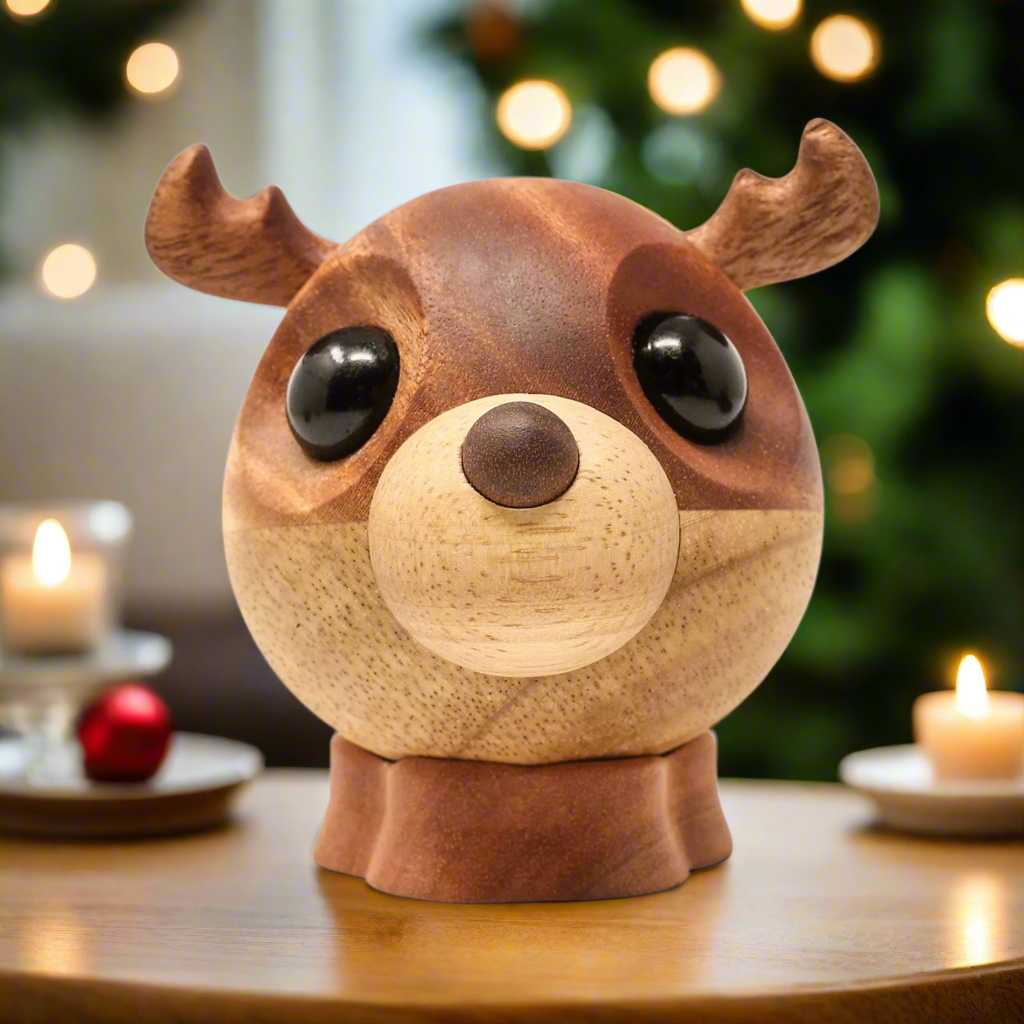 Svend XL reindeer By Fablewood